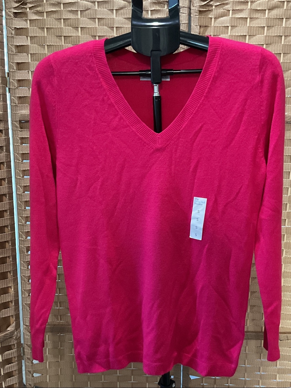 croft & barrow Hot Pink V-Neck Long Sleeve Sweater